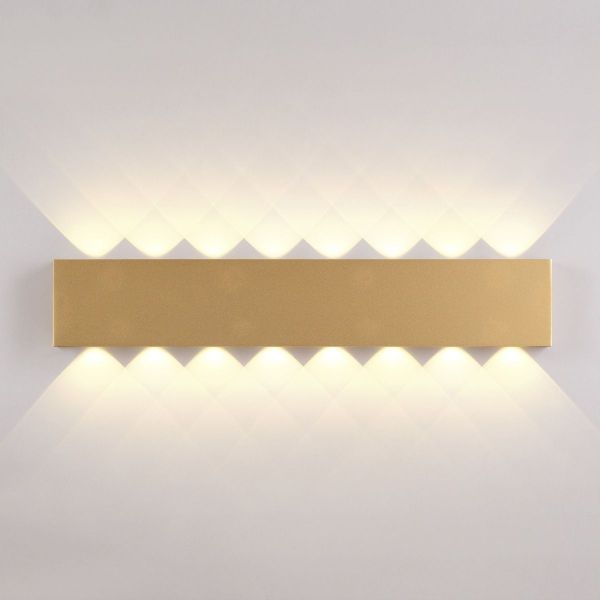 Настенный светодиодный светильник Odeon Light Magnum 3893/16WL