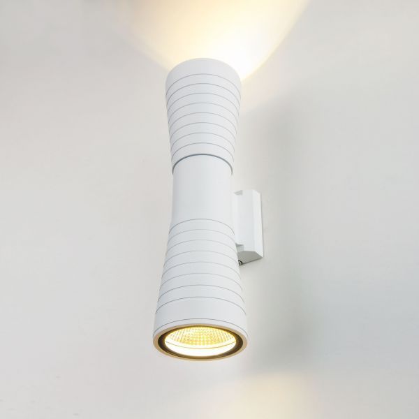 Уличный настенный светильник Elektrostandard 1502 TECHNO LED TUBE DOBLE белый