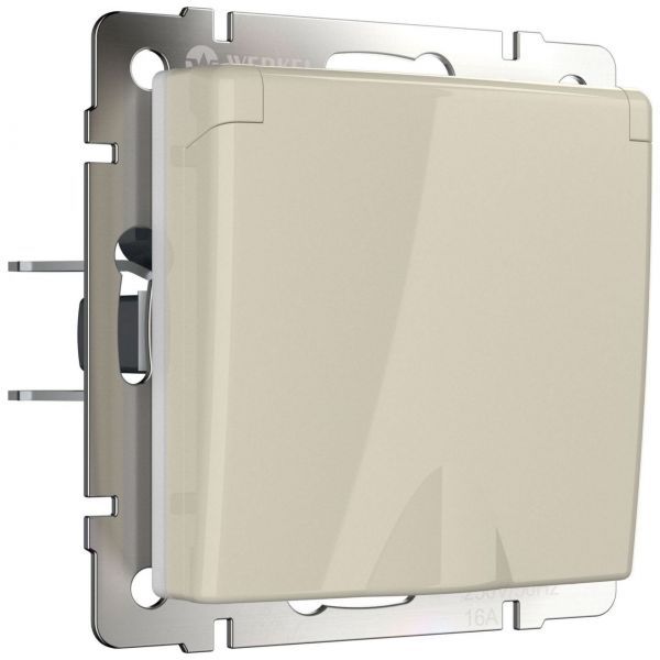 Розетка с з/к с крышкой и шторками Werkel W1171203 слоновая кость (WL03-SKGSC-01-IP44-ivory)